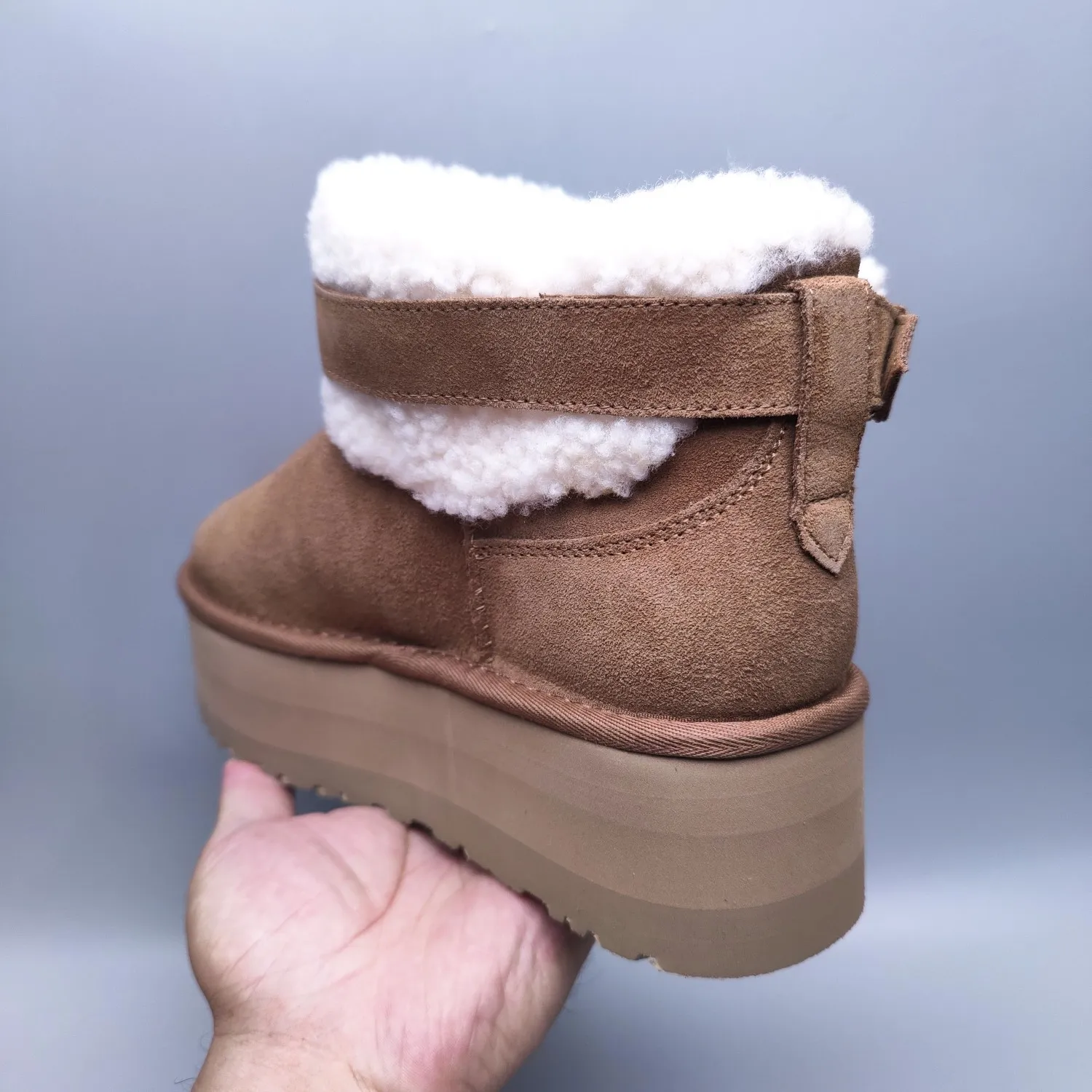💰560 UGG sheepskin all-in-one snow boots 4041 5 cm thick sole with increased height, suede belt buckle, trendy winter style, color: maroon, black, matching size: 35-41